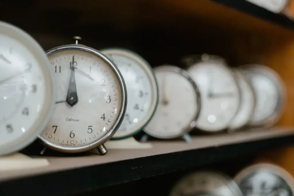 Wall clock marking work hours, full time in California